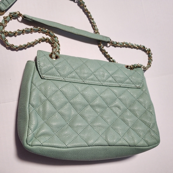 Forever 21 Quilted Mint Green Shoulder Bag with Gold Chain - Picture 10 of 16